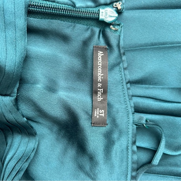 Abercrombie & Fitch Satin Pleated Maxi Dress Teal Green Size S Tall - Picture 13 of 14